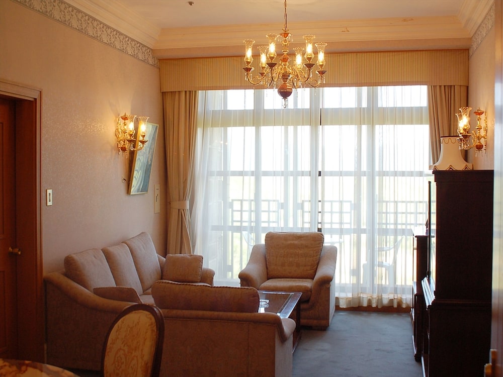 Suite, Smoking, Mountain View photo 3