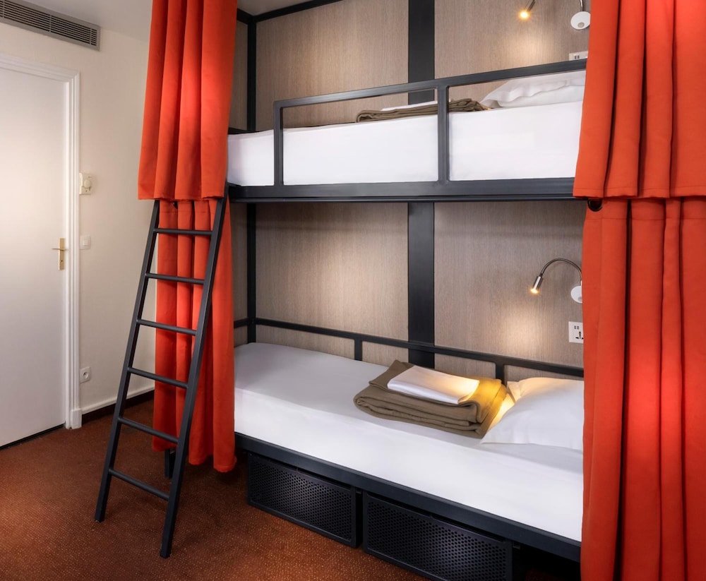 Classic Shared Dormitory (Men & Women) photo 2