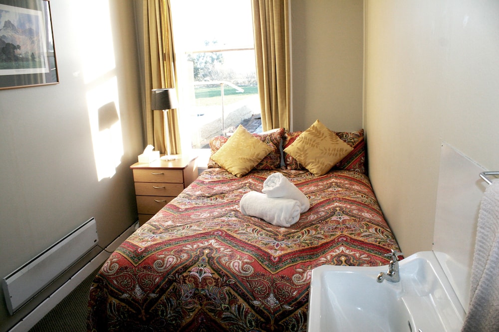 Room 10 Double photo 1