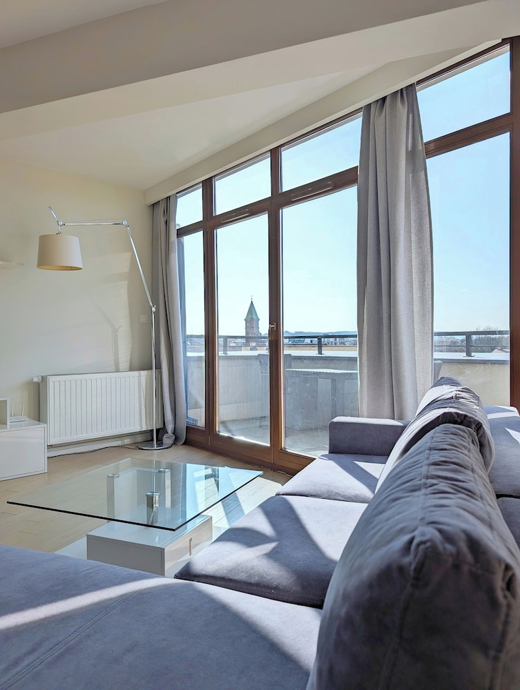 Premier Penthouse, 1 Bedroom (Air Condition) photo 3