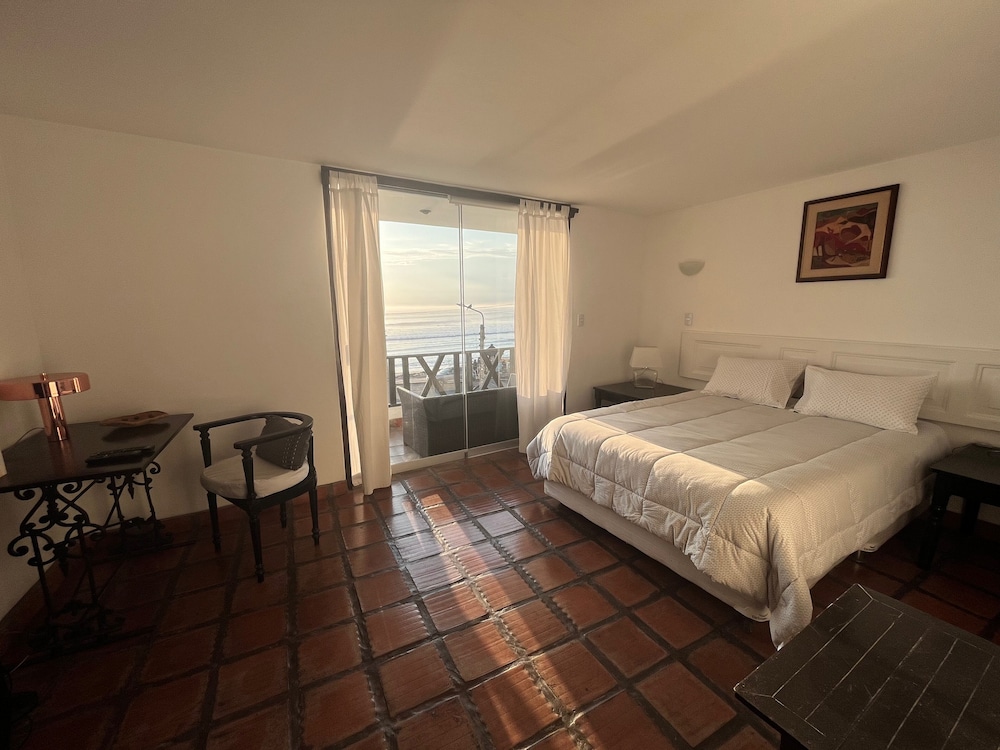 Deluxe Room, Balcony, Beach View