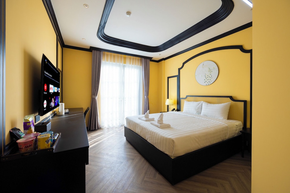Luxury Double Room, Balcony, City View