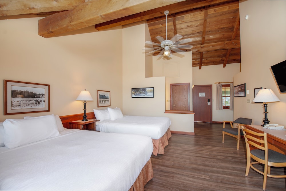 Standard Room, 2 Queen Beds, Non Smoking, Ocean View - Photo 4