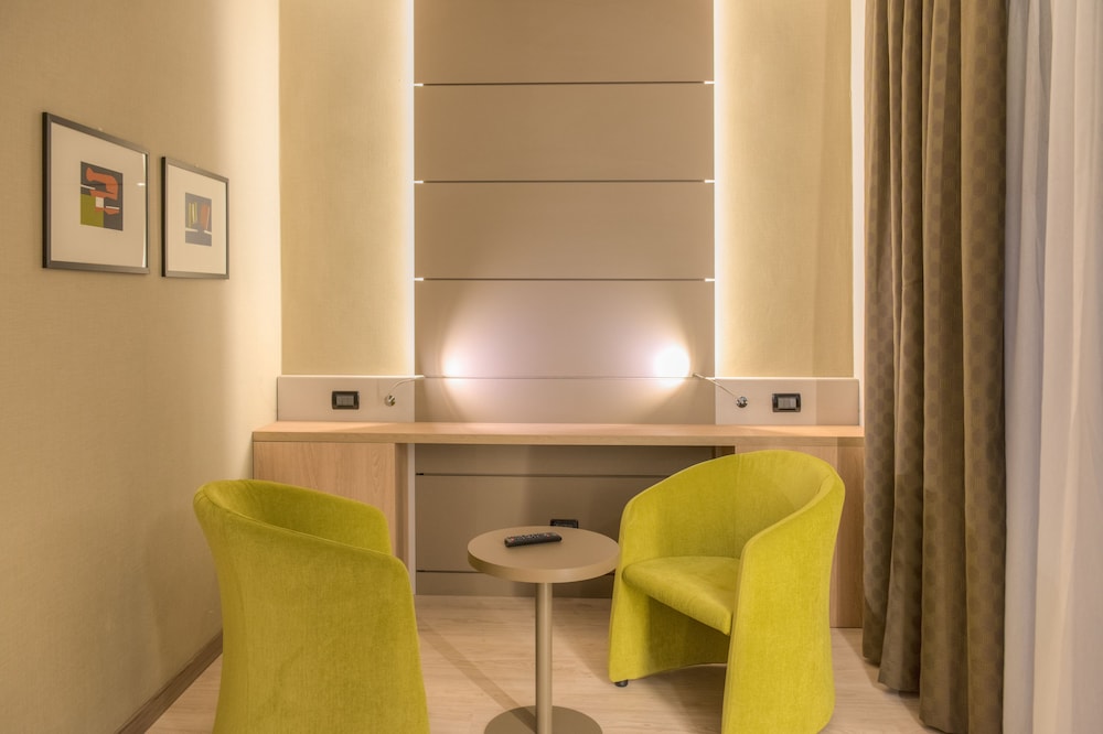Superior Double or Twin Room - Photo 6