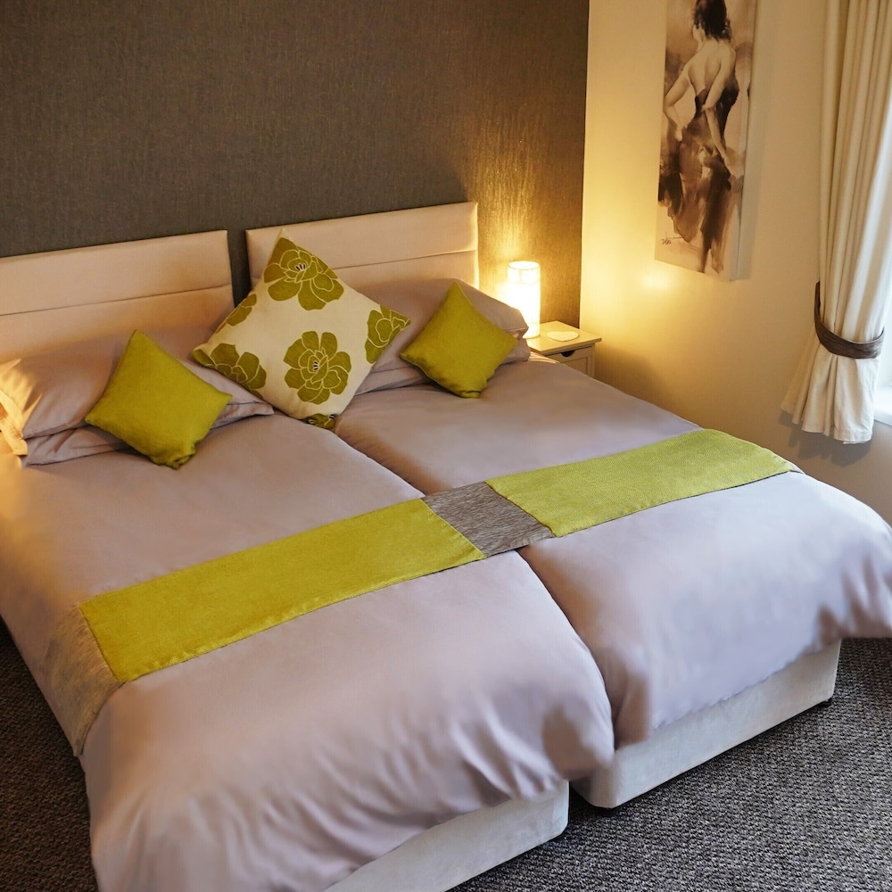 Twin Room, Mountain View photo 1
