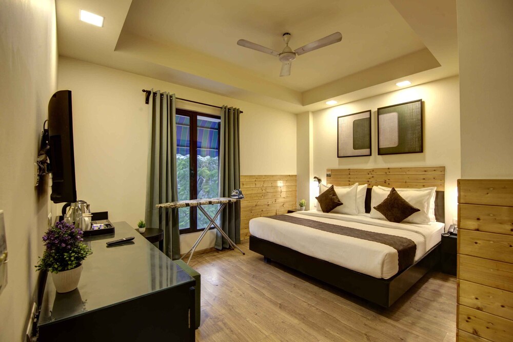 Deluxe Room - Photo 2
