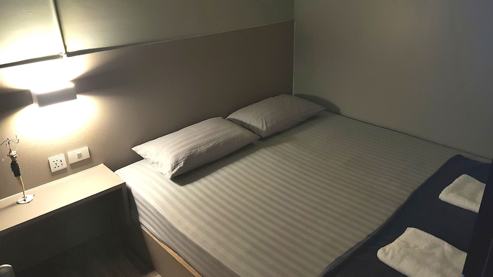 Double Room With Shared Bathroom photo 1