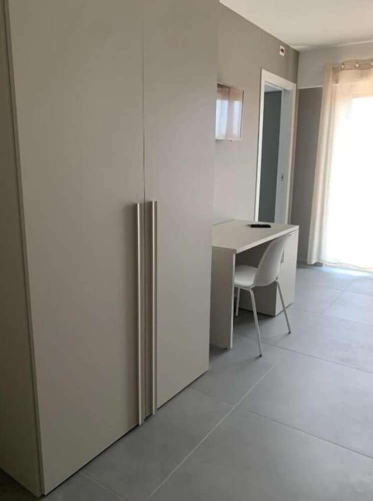Basic Quadruple Room photo 3