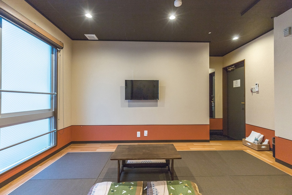 Traditional Triple Room, Non Smoking photo 1