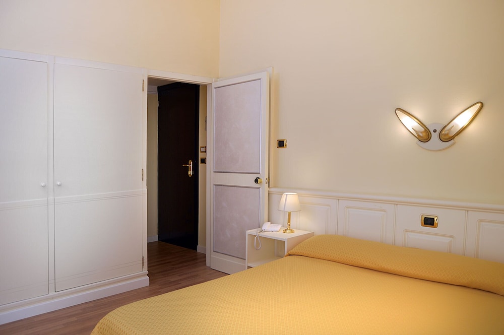 Double Room Single Use