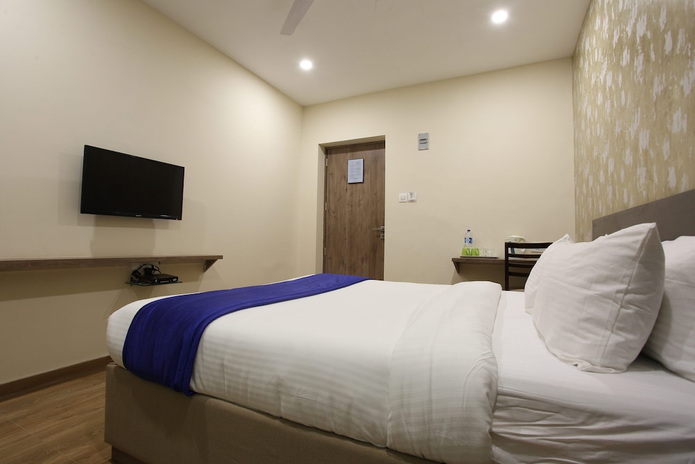 Deluxe Room - Photo 1