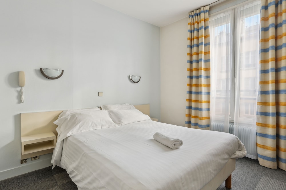 Standard Double Room, 1 Double Bed - Photo 11