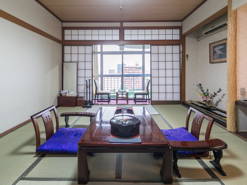 Japanese Style, River View, 12 Sqm, Smoking