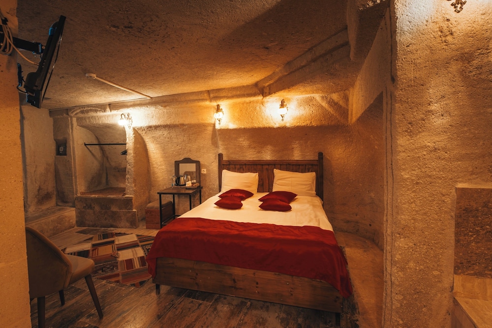 Deluxe Room - Photo 8