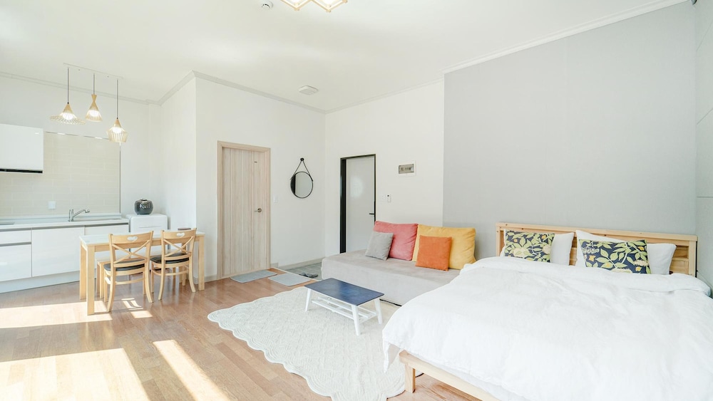 Basic Room, 1 Bedroom (GS1) - Photo 5