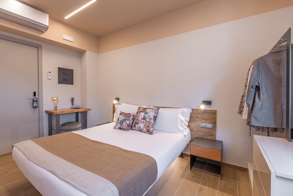 Basic Double Room