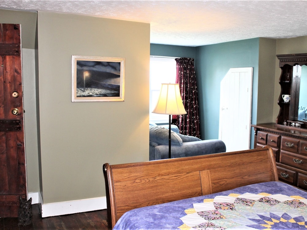 Standard Double Room, Ensuite, Ocean View (The Loft)