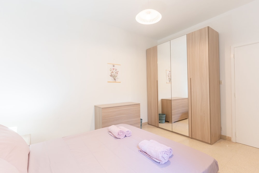 Family Apartment, 3 Bedrooms, Kitchen, City View