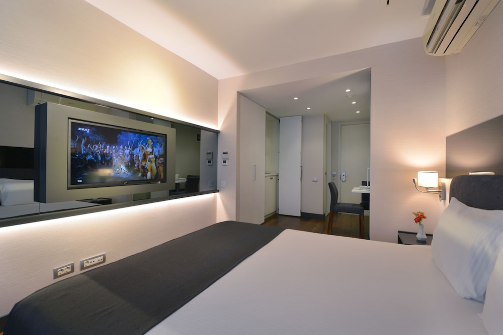 Deluxe Suite photo 2