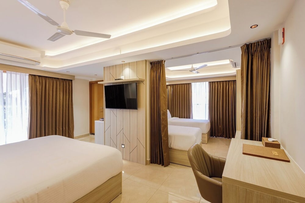 Family Suite, City View