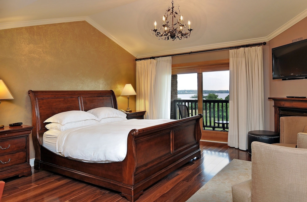 Premium Room, Terrace, Lake View photo 1
