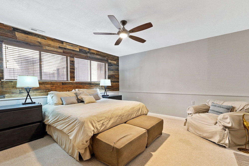 Condo, Multiple Beds, Kitchen, Mountain View (Family Fun Getaway) photo 2
