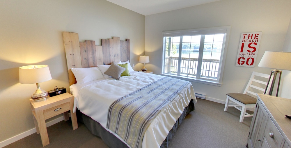 Standard Suite, 2 Bedrooms, Kitchen
