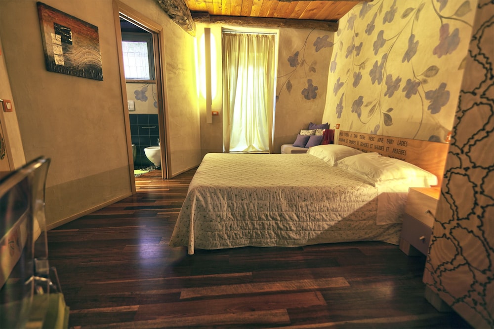 Family Quadruple Room photo 2