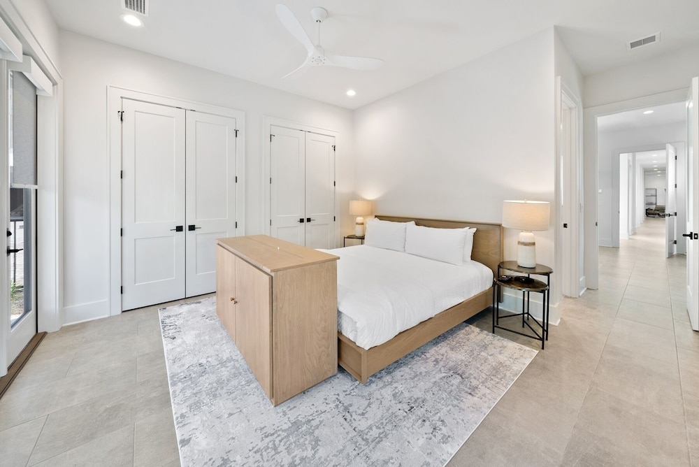 House, 5 Bedrooms
