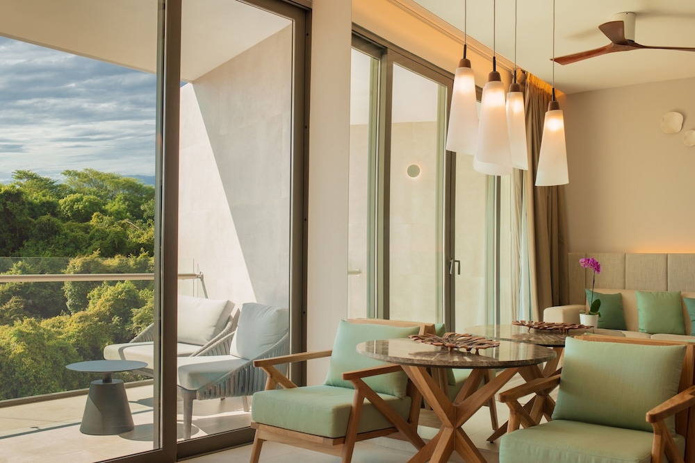 Junior Suite Water Park View - Photo 1