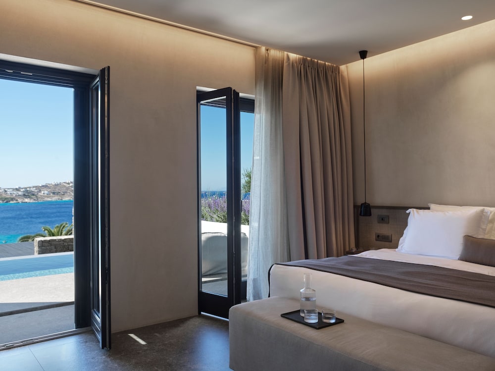Deluxe Suite, Private Heated Pool, Sea View - Photo 9