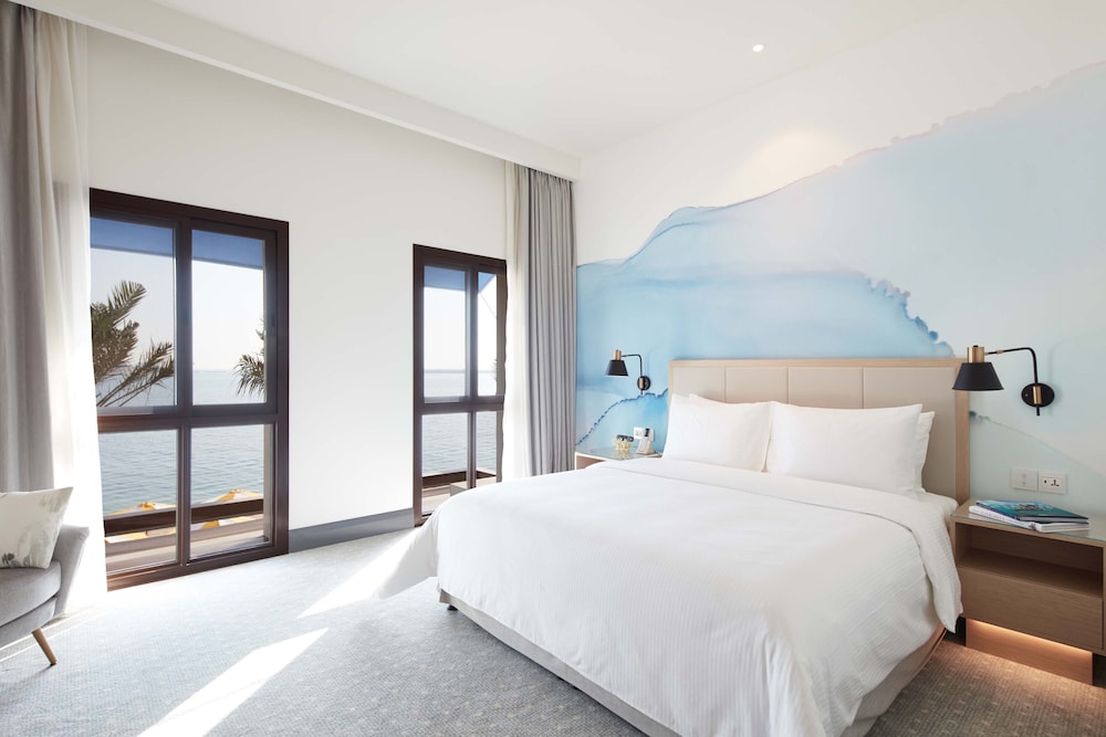 Suite, 1 Bedroom, Sea View photo 2