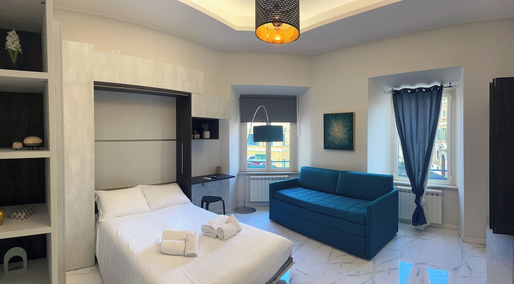 Deluxe Condo, City View