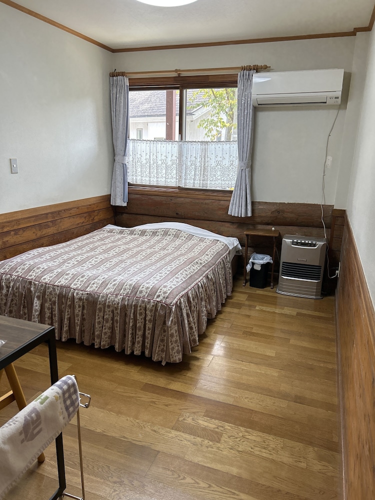 Double Room, Shared Bathroom photo 3