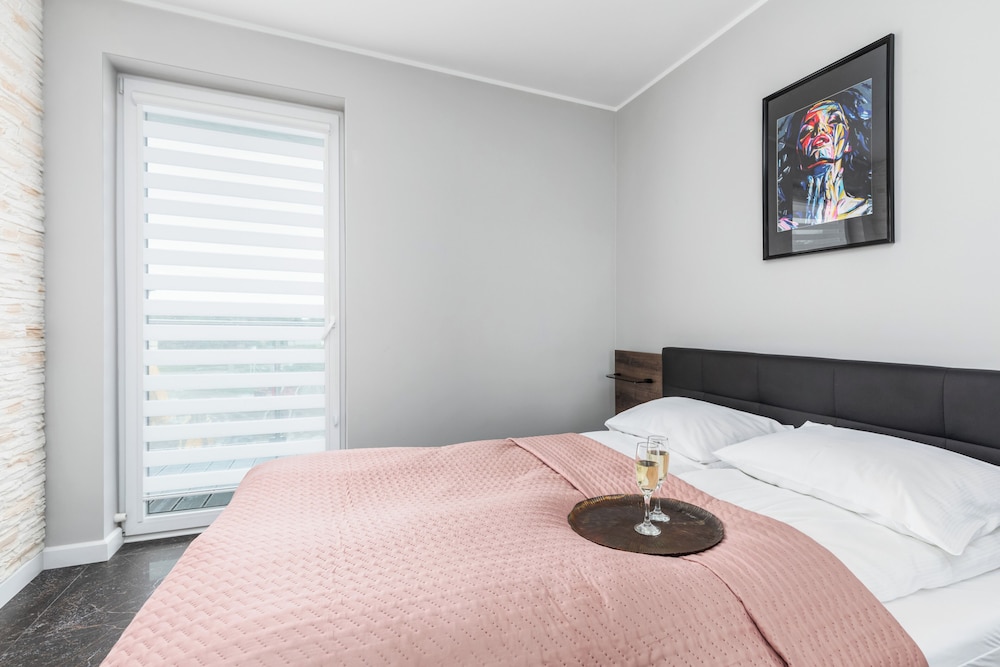 Apartment, 1 Bedroom, Balcony, Beachside photo 3