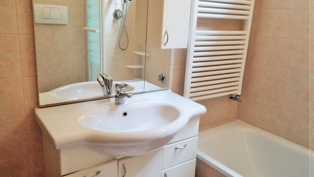Apartment, 2 Bedrooms, Canal View (Cannaregio - Fondamenta Misericordia) photo 2