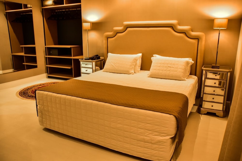 Superior Suite photo 1