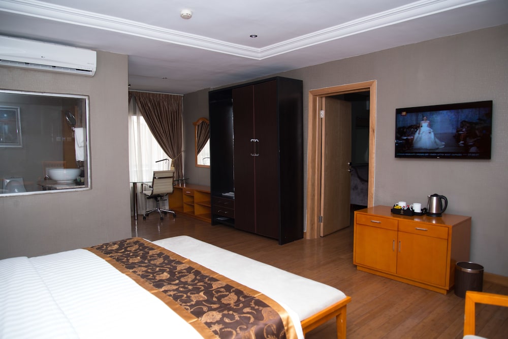 Executive Room