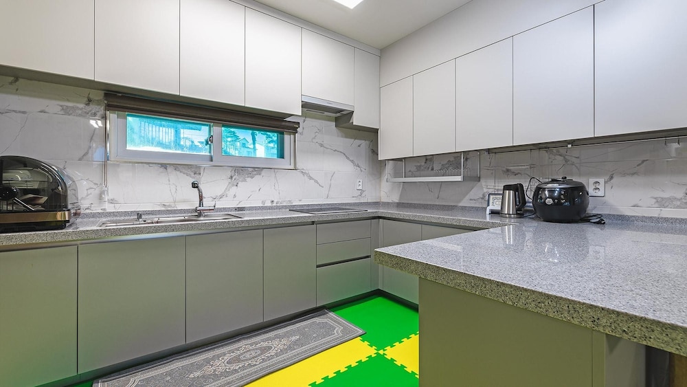 Basic Room, 2 Bedrooms (Pinetree (2F)) - Photo 10