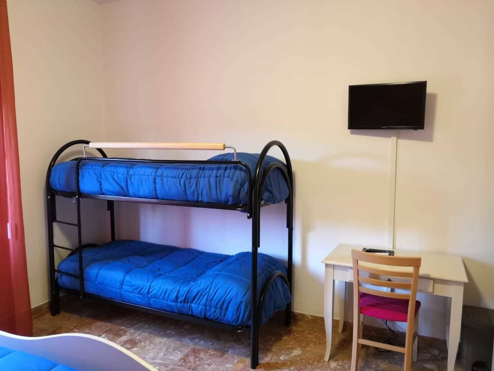 Superior Double or Twin Room photo 3