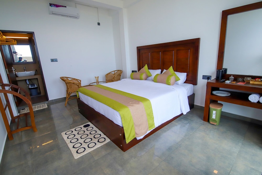 Deluxe Double Room photo 3