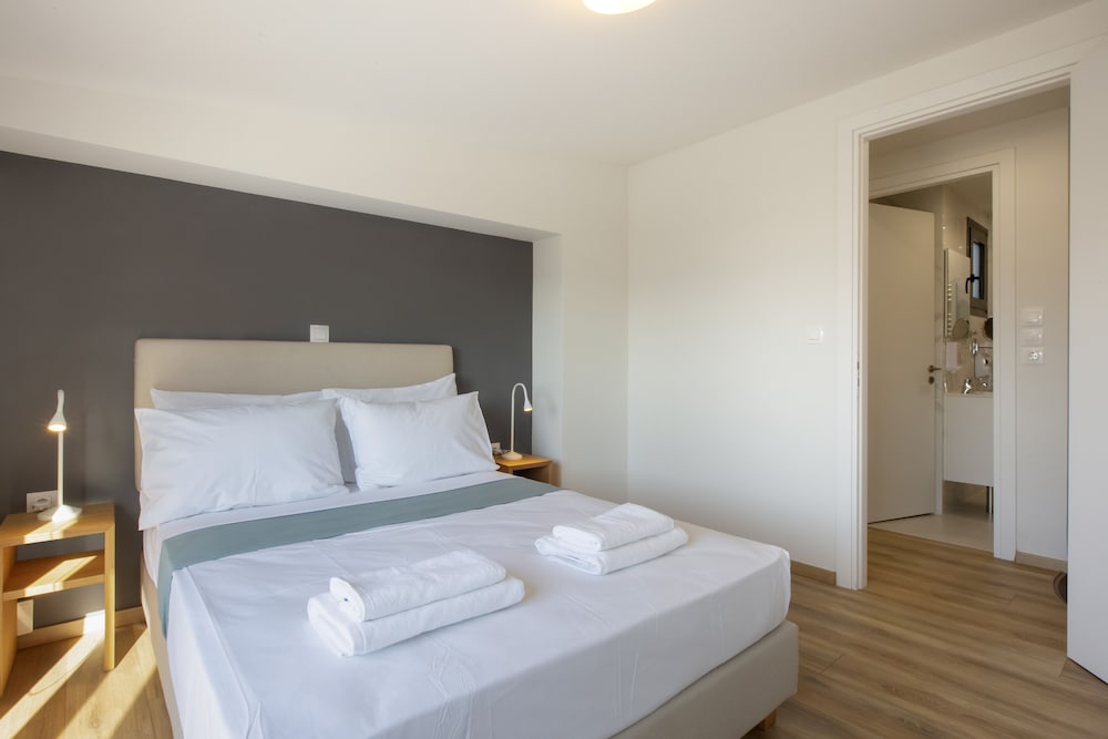 Family Panorama Maisonette with Private Outdoor Heated Jacuzzi photo 2
