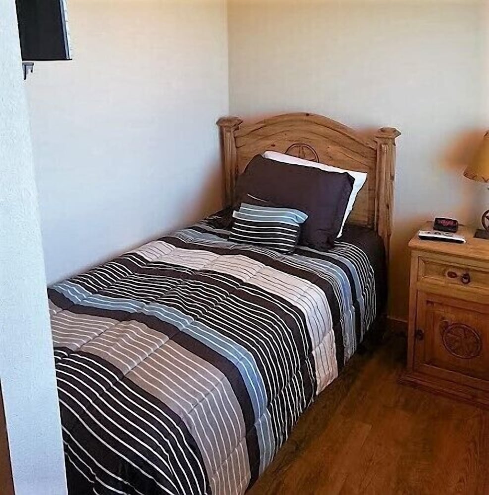 Standard Double Room, Multiple Beds photo 2