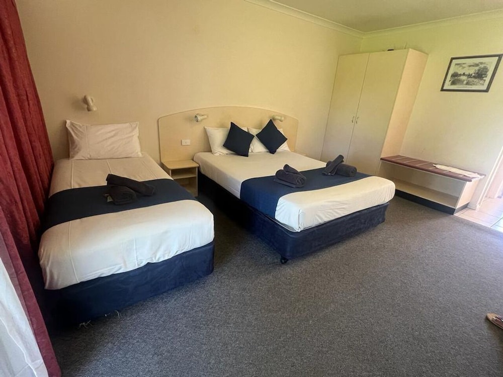 Deluxe Double Room, Multiple Beds, Non Smoking, Park View photo 2