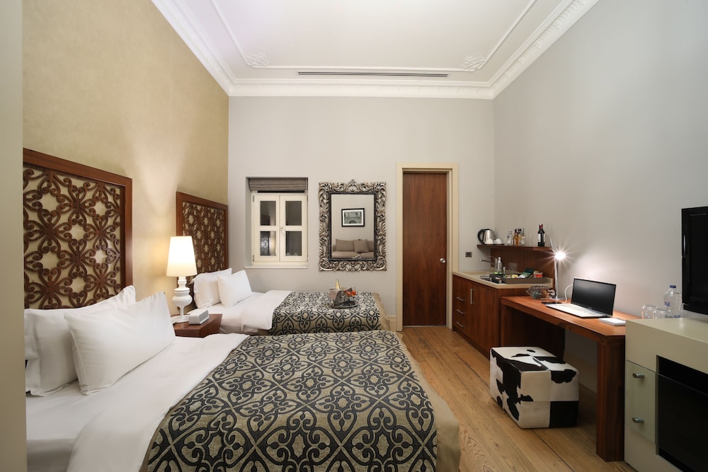 Classic Double or Twin Room, Non Smoking photo 1
