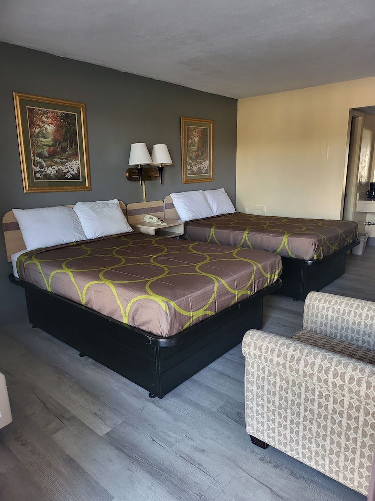Standard Room, 2 Double Beds, Non Smoking photo 1