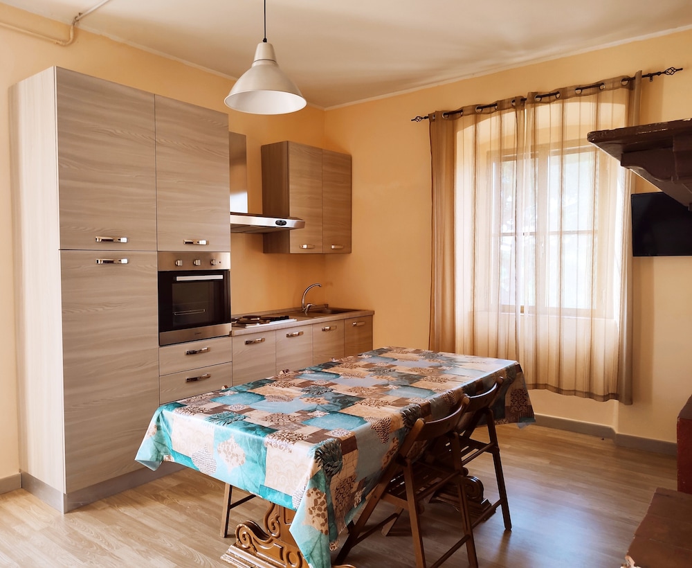 Standard Apartment, 3 Bedrooms photo 2