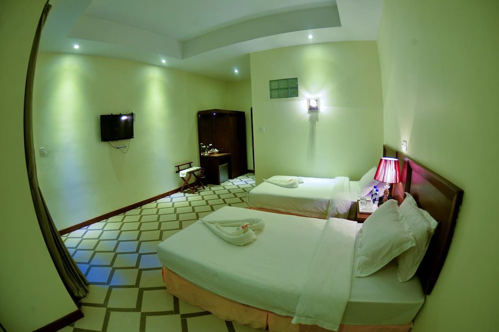 Superior Twin Room, Garden View photo 2