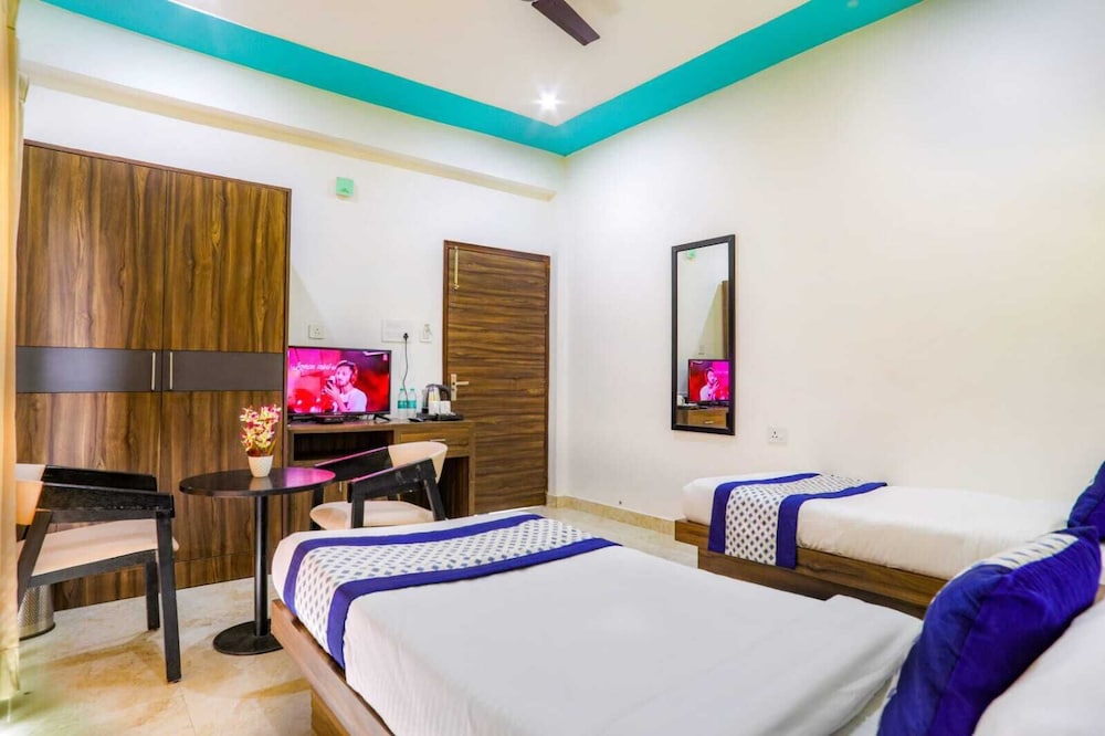 Deluxe Twin Room - Photo 3