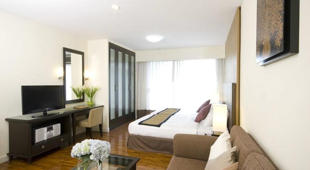 Studio Suite photo 2